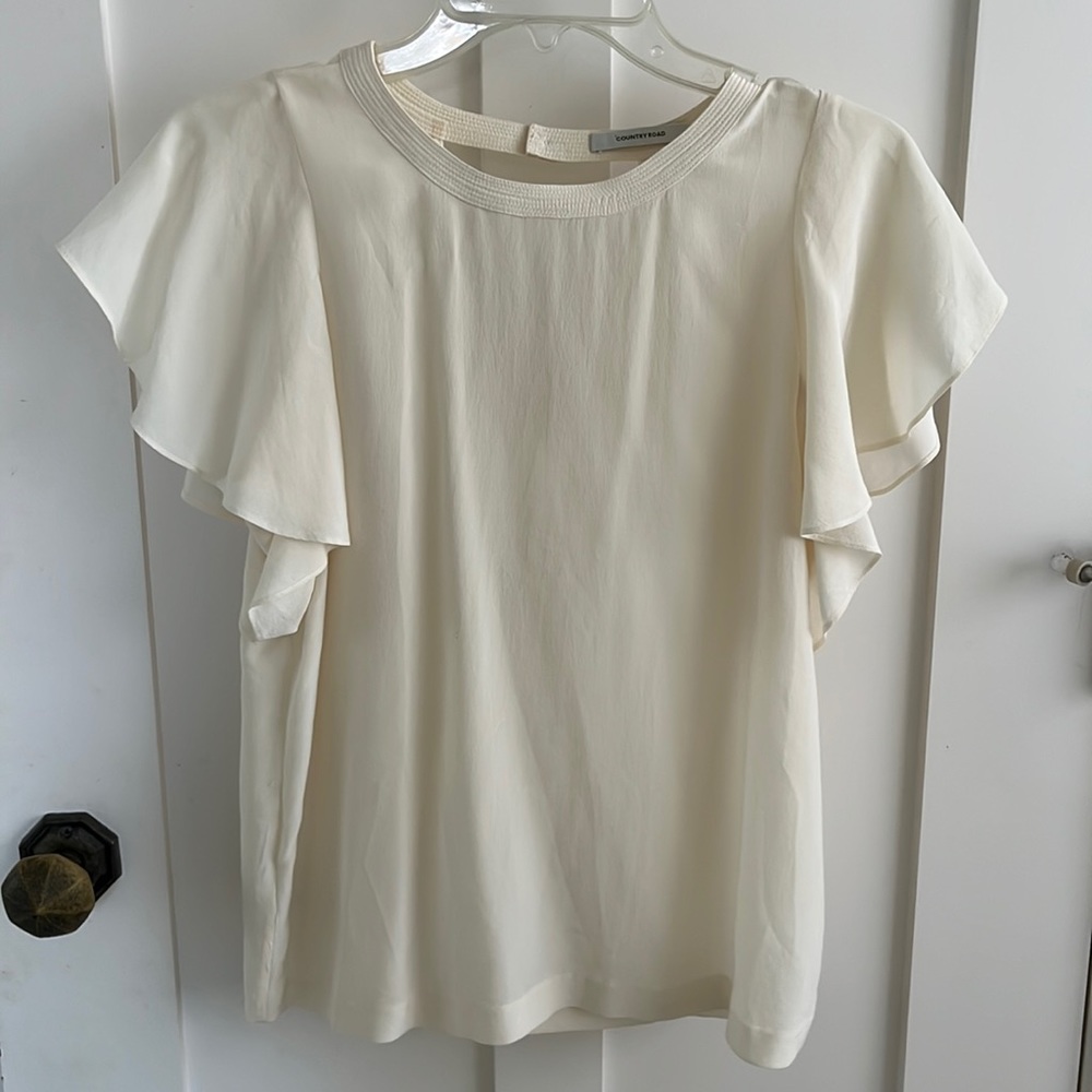 EUC Country Road Australia ivory 100% Silk short flutter sleeve shirt XS